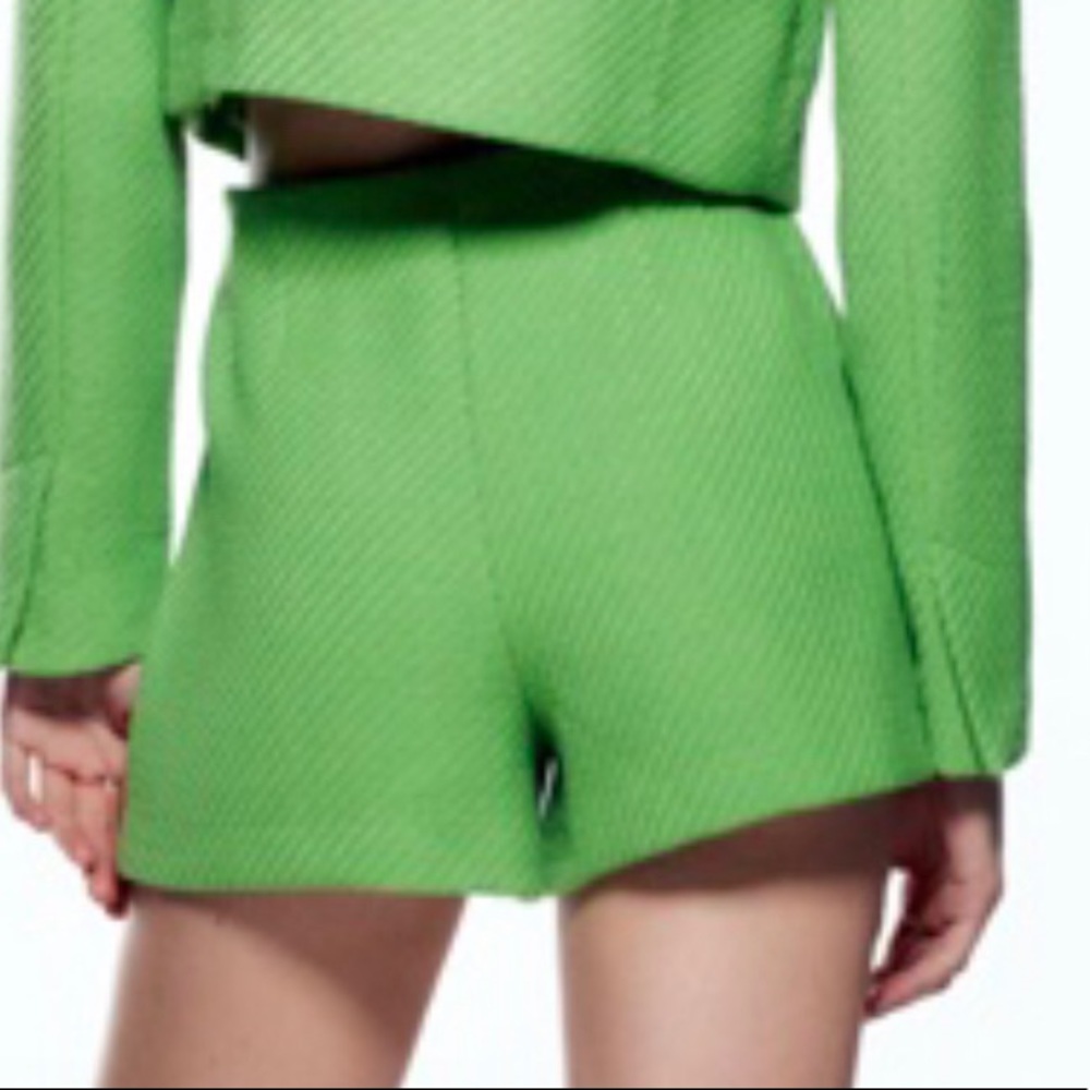 Zara women structured shorts - medium - Picture 8 of 11